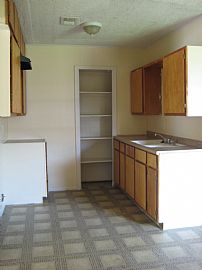 Charming 3 Bedroom 1.5 Bath Home in Houston, TX (Photo 6 of 12)