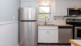 24 Fenner Ave, Newport, Ri 02840 in Newport, RI (Photo 10 of 10)