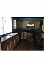 Beautiful Old 5 Bedroom Available For Family in Knoxville, TN (Photo 6 of 12)