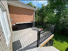 A Very Charming 3 Bedroom Apartment. in Knoxville, TN (Photo 2 of 12)