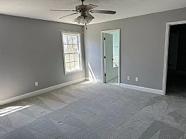 A Very Charming 3 Bedroom Apartment. in Knoxville, TN (Photo 8 of 12)