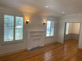 Historical Building Adjacent to The Prestigious Miracle Mile in Los Angeles, CA (Photo 5 of 12)