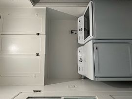 Historical Building Adjacent to The Prestigious Miracle Mile in Los Angeles, CA (Photo 6 of 12)