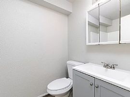 A Very Nice and Suitable One Bedroom Apartment  in Beaverton, OR (Photo 4 of 9)