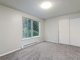 A Very Nice and Suitable One Bedroom Apartment  in Beaverton, OR (Photo 6 of 9)