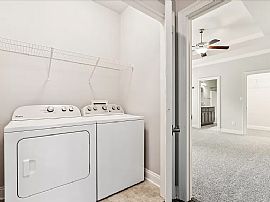 856 Linlen Ave, Mobile, Al 36609 in Mobile, AL (Photo 11 of 12)