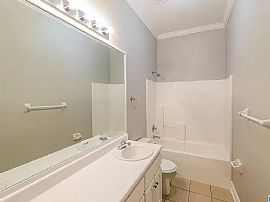 1300 Riverford Cir, Birmingham, Al 35216 in Birmingham, AL (Photo 8 of 10)