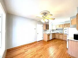 3bd Single Family Home in San Jose, CA (Photo 3 of 12)