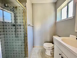 3bd Single Family Home in San Jose, CA (Photo 9 of 12)