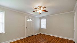 Charming 3 Bed 2 Bath The Adorable Home You For You in Athens, GA (Photo 2 of 4)