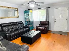 3bd Family Home in San Jose, CA (Photo 3 of 10)