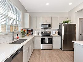 100 Memorial Village Dr, Huntsville, Al 35803 in Huntsville, AL (Photo 3 of 6)