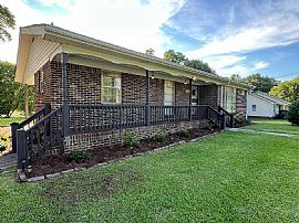 1700 Maplecrest Ln, Fultondale, Al 35068 in Fultondale, AL