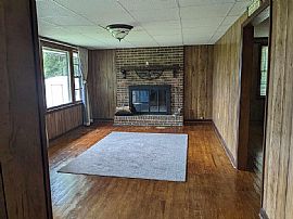 1062 County Road 224, Thorsby, Al 35171 in Thorsby, AL (Photo 3 of 5)