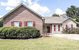 2004 10th Ave, Calera, Al 35040 in Calera, AL