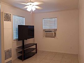 3585 E Bluebird Ln, Kingman, Az 86409 in Kingman, AZ (Photo 6 of 10)