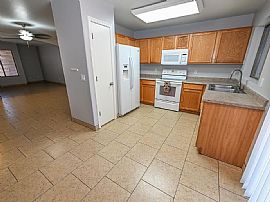  16683 W Paradise Ln, Surprise, Az 85388  House For Rent in Surprise, AZ (Photo 3 of 7)