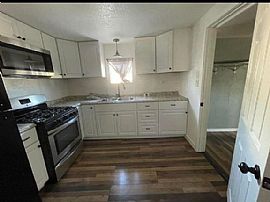 1837 S Walnut Ave, Yuma, Az 85364 Peaceful House For Rent in Yuma, AZ (Photo 5 of 7)