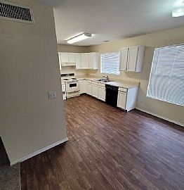 4718 W Escuda Dr, Glendale, Az 85308 in Glendale, AZ (Photo 3 of 10)