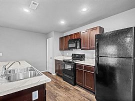 234 E Anabranch Ct, Farmington, Ar 72730 Comfortable House in Farmington, AR (Photo 7 of 11)