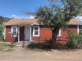 211 Butte St, Weed, Ca 96094 Unique House For Rent in Weed, CA