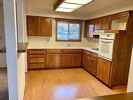 509 Pebble Beach Dr, Bakersfield, Ca 93309 Available Nice House in Bakersfield, CA (Photo 4 of 8)