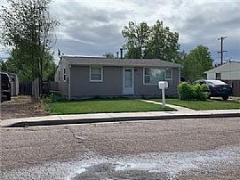 408 16th Avenue Ct, Greeley, Co 80631 Lovely House For Rent  in Greeley, CO