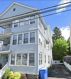 224 Ledgeside Ave, Waterbury, Ct 06708 in Waterbury, CT