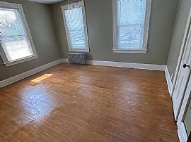 211 North St, Willimantic, Ct 06226 in Willimantic, CT (Photo 7 of 10)