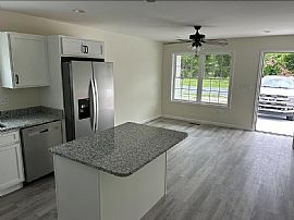 125 Cedar Ave, Seaford, De 19973 Home Sweet Home  in Seaford, DE (Photo 3 of 12)