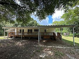 8029 N Meadowview Cir, Tampa, Fl 33625 in Tampa, FL