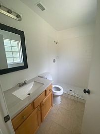 219 Oak Cir, Ocala, Fl 34472 in Ocala, FL (Photo 8 of 11)