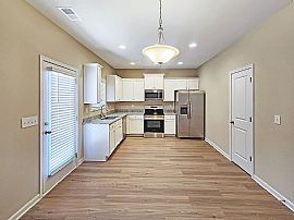 124 Culver St, Jackson, Ga 30233  Lovely House For Rent in Jackson, GA (Photo 3 of 11)