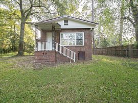 5201 Martin Ave, Columbus, Ga 31909 Nice House  in Columbus, GA (Photo 2 of 9)