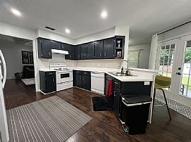 293 Bobbie St, Allenhurst, Ga 31301 Available House For Rent in Allenhurst, GA (Photo 4 of 7)