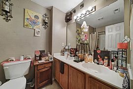 Attached Townhouse with a Private Yard in Charlotte, NC (Photo 7 of 8)