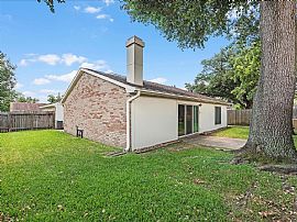 This Beautiful Home Has So Much Charm and Potential. in Houston, TX (Photo 11 of 11)