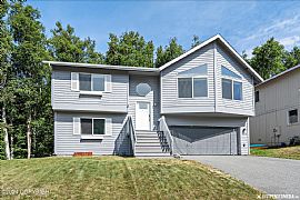 Incredible Views From This Bright and Sunny Prow Front Home! in Eagle River, AK