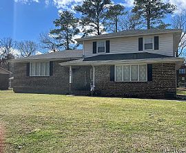 Unique 3 Bedroom Home  in Roanoke Rapids Air Force Sta, NC