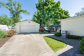 Downtown Rochester Charming Home You Have Been Waiting For! in Rochester, MI (Photo 7 of 8)