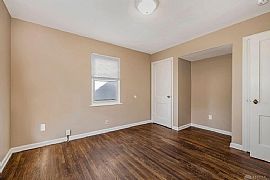 Charming 2 Bedroom Ranch Has Easy to Maintain in Dayton, OH (Photo 10 of 11)