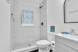 This Adorable Little Ranch Has Been Completely Remodeled! in Lexington, KY (Photo 5 of 9)