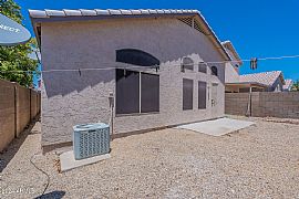 Delightful 3-Bedroom, 2-Bath Home in Glendale, AZ (Photo 12 of 12)