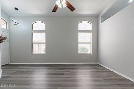 Delightful 3-Bedroom, 2-Bath Home in Glendale, AZ (Photo 8 of 12)