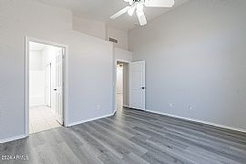 Delightful 3-Bedroom, 2-Bath Home in Glendale, AZ (Photo 9 of 12)