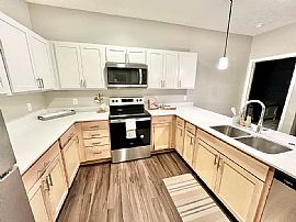 1 Bedroom Apartment Is Readily Available. in Lincoln, NE (Photo 4 of 9)