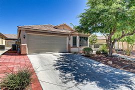 Stunning 3-Bedroom Single-Story Home with Solar Panels! in Las Vegas, NV