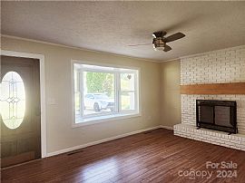 Fully Remodeled Brick Ranch in a Well Established Neighborhood in Granite Falls, NC (Photo 4 of 6)