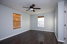 Home in Beautiful Enclaves in Downtown San Antonio! in San Antonio, TX (Photo 3 of 12)