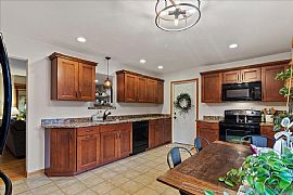 Beautifully Updated 3-Bedroom, 1.5 Bathroom in Milwaukee, WI (Photo 10 of 12)